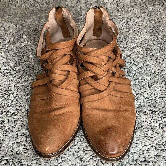 SEYCHELLES 8.5 Ankle Bootie Woven Strappy Weave CrissCross w/Low Chun… - Picture 9 of 10